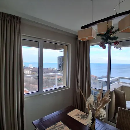 Sea View Golden Sands